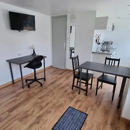 Le Petit Chateau Avesnois - En Rez-de-chaussee Apartman Avesnes-sur-Helpe