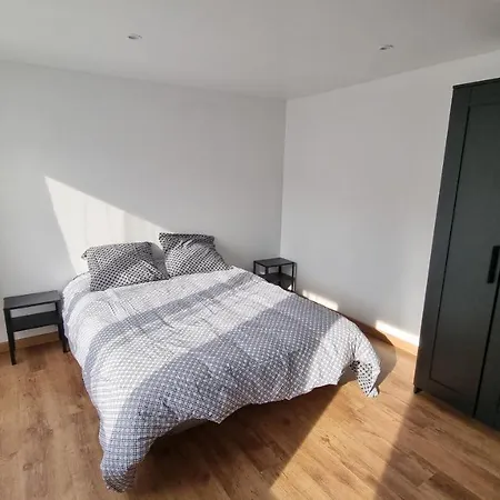 Le Petit Chateau Avesnois - En Rez-de-chaussee