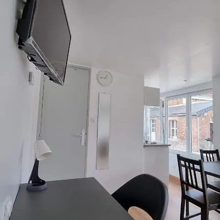 Apartman Le Petit Chateau Avesnois - En Rez-de-chaussee *