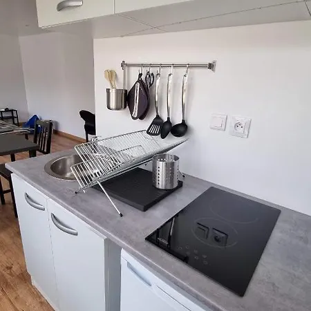 Le Petit Chateau Avesnois - En Rez-de-chaussee *